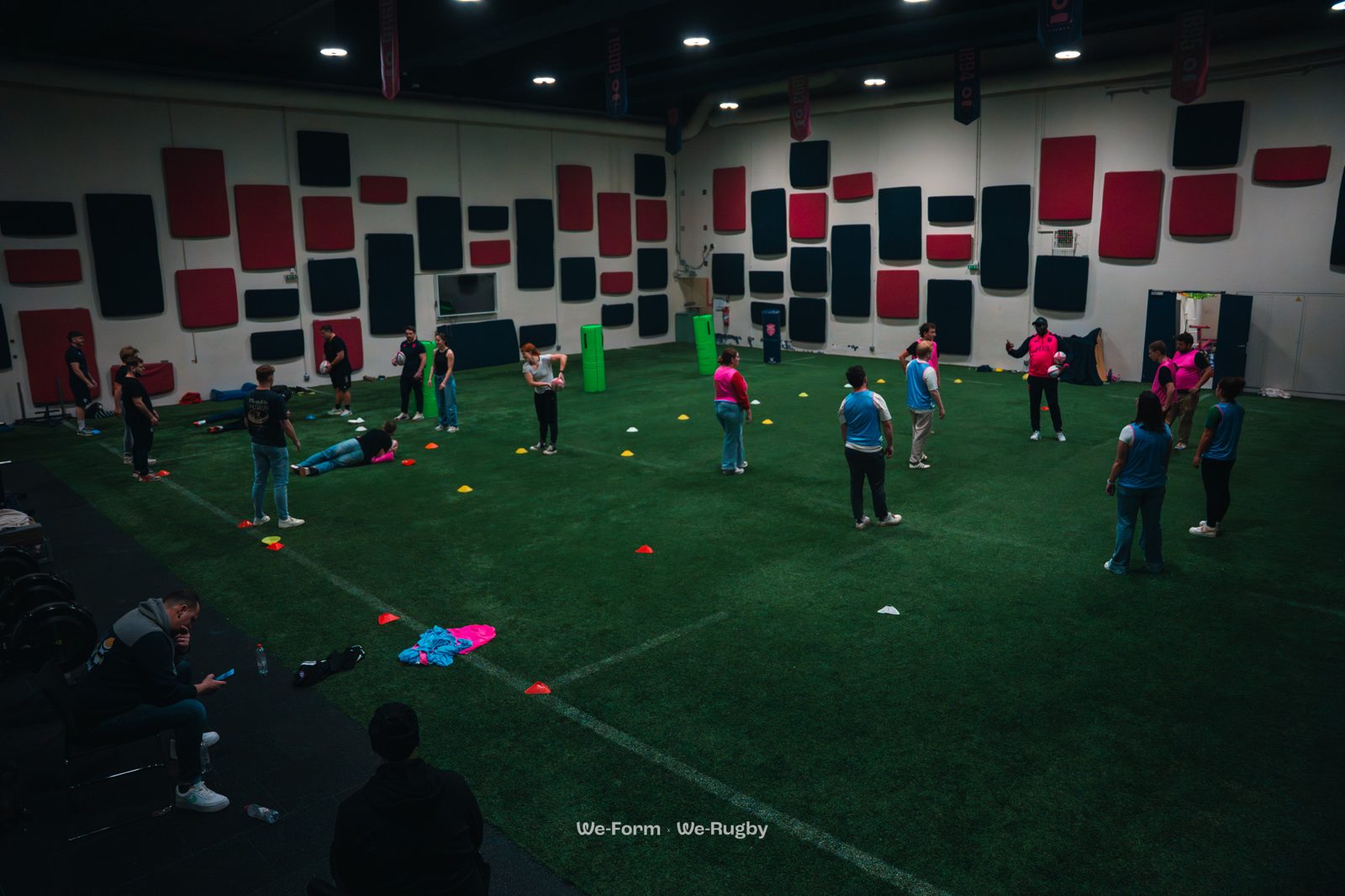 Atelier collectif en salle indoor